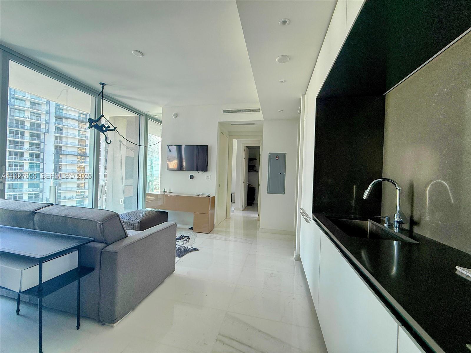 300 Biscayne Boulevard Way # 3308W