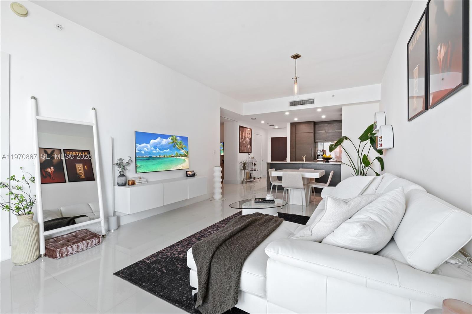 900 Biscayne Blvd # 3110