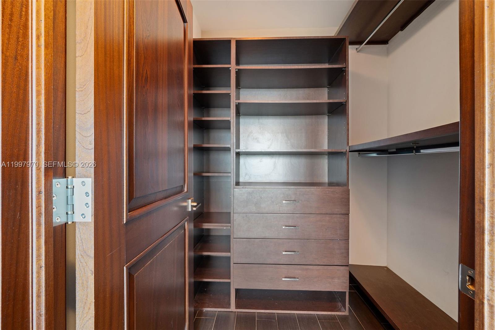 900 Biscayne Blvd # 3502