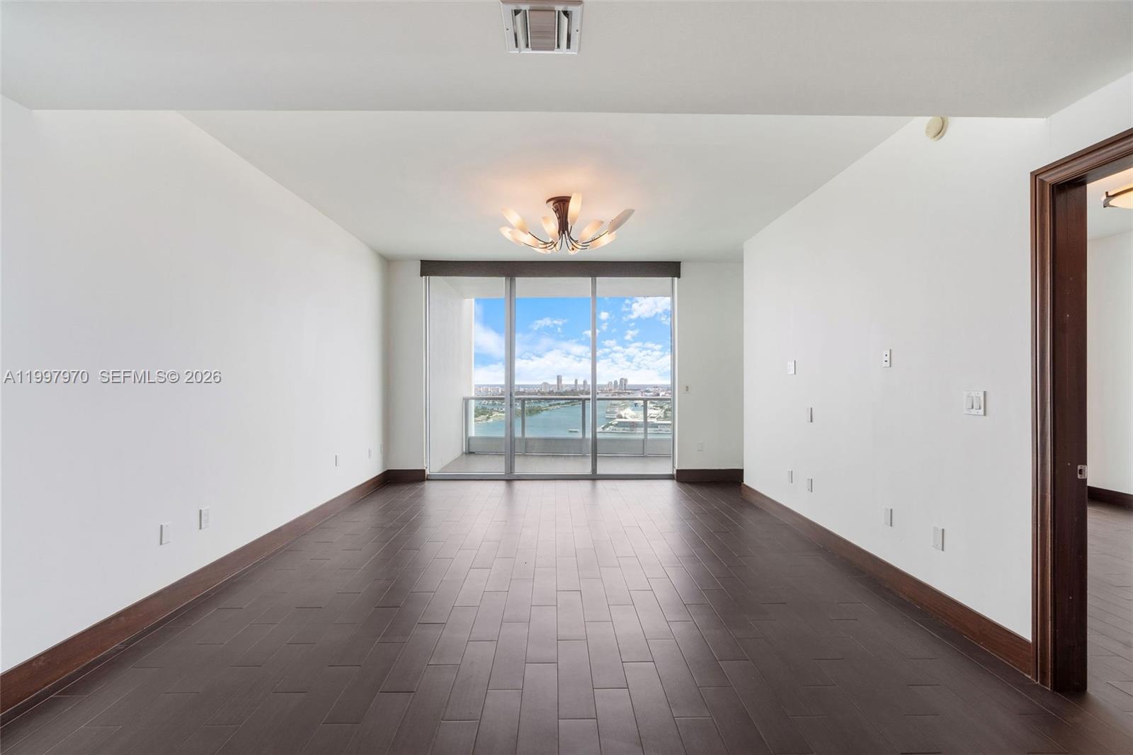 900 Biscayne Blvd # 3502