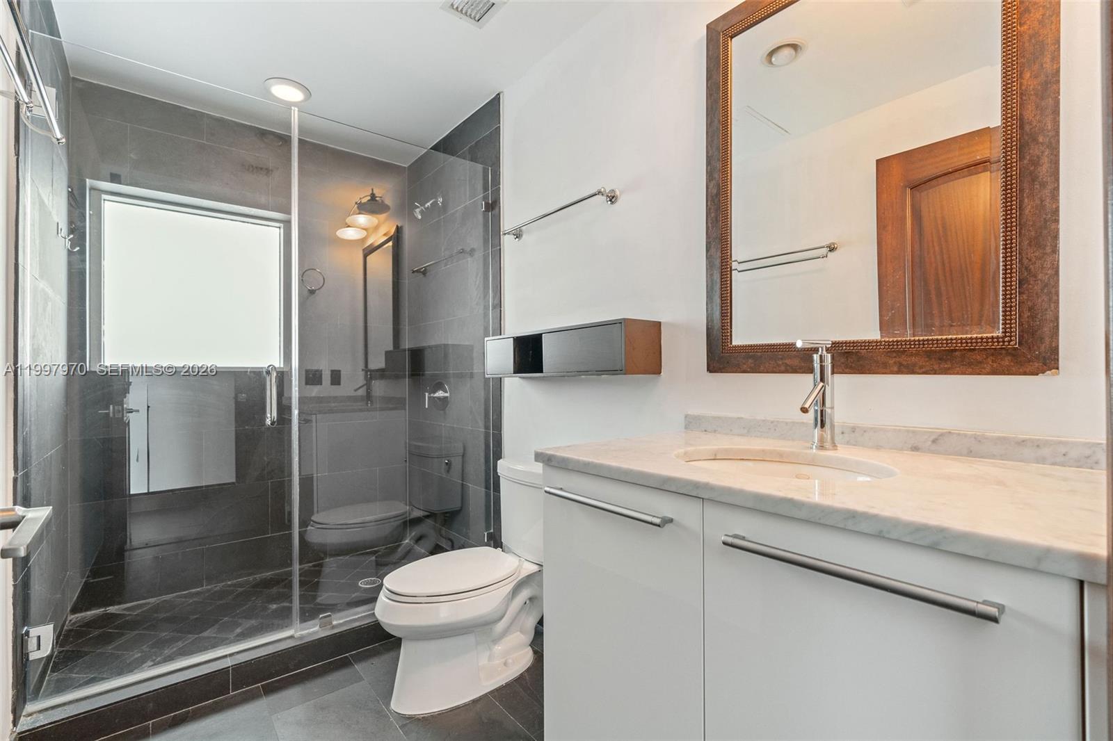 900 Biscayne Blvd # 3502