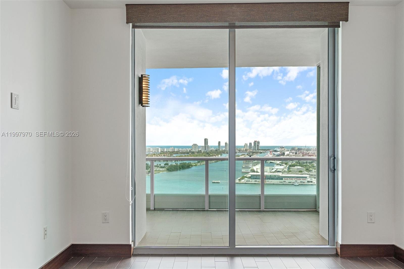900 Biscayne Blvd # 3502