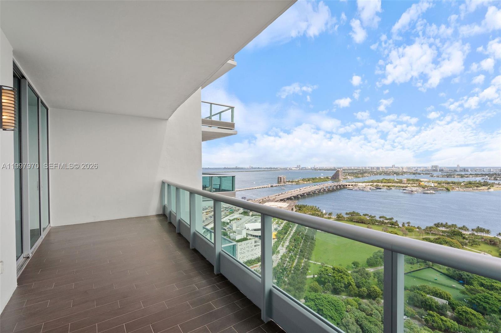 900 Biscayne Blvd # 3502