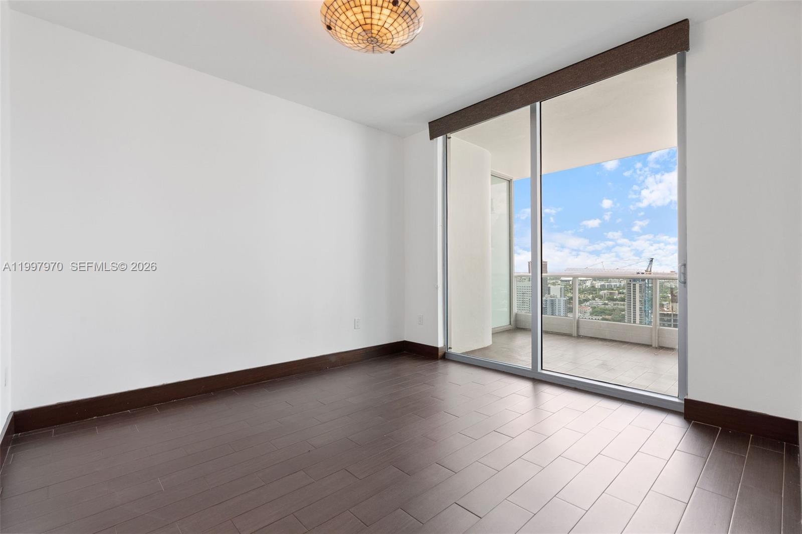 900 Biscayne Blvd # 3502