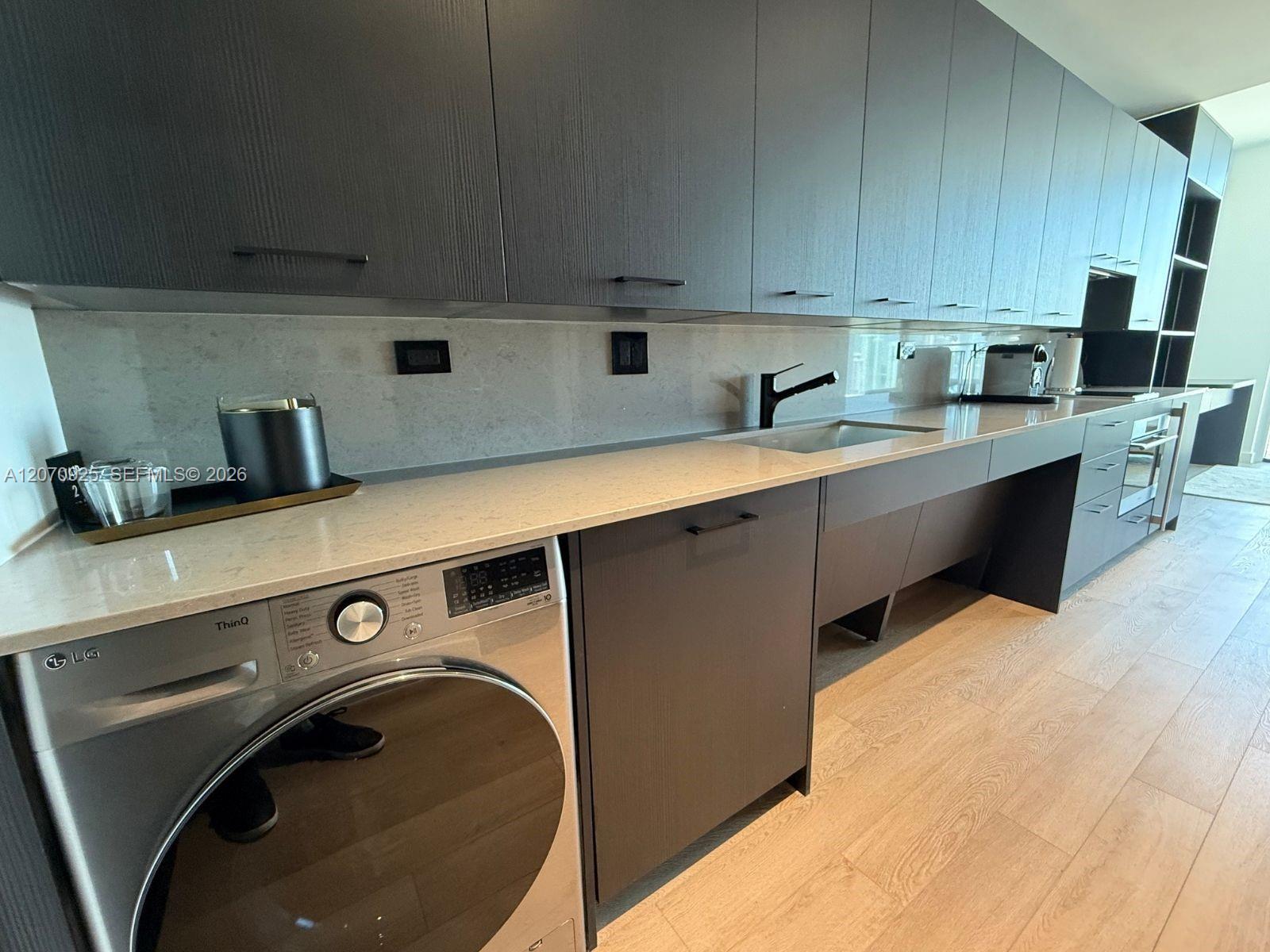 20 NE 11 street # 3605