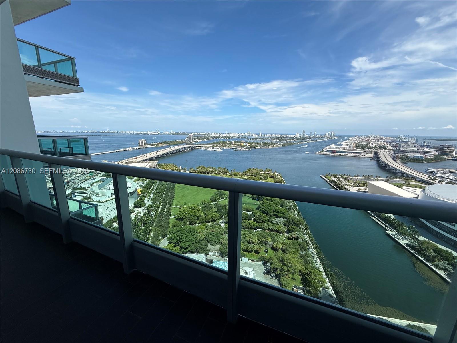 900 Biscayne Blvd # 3502