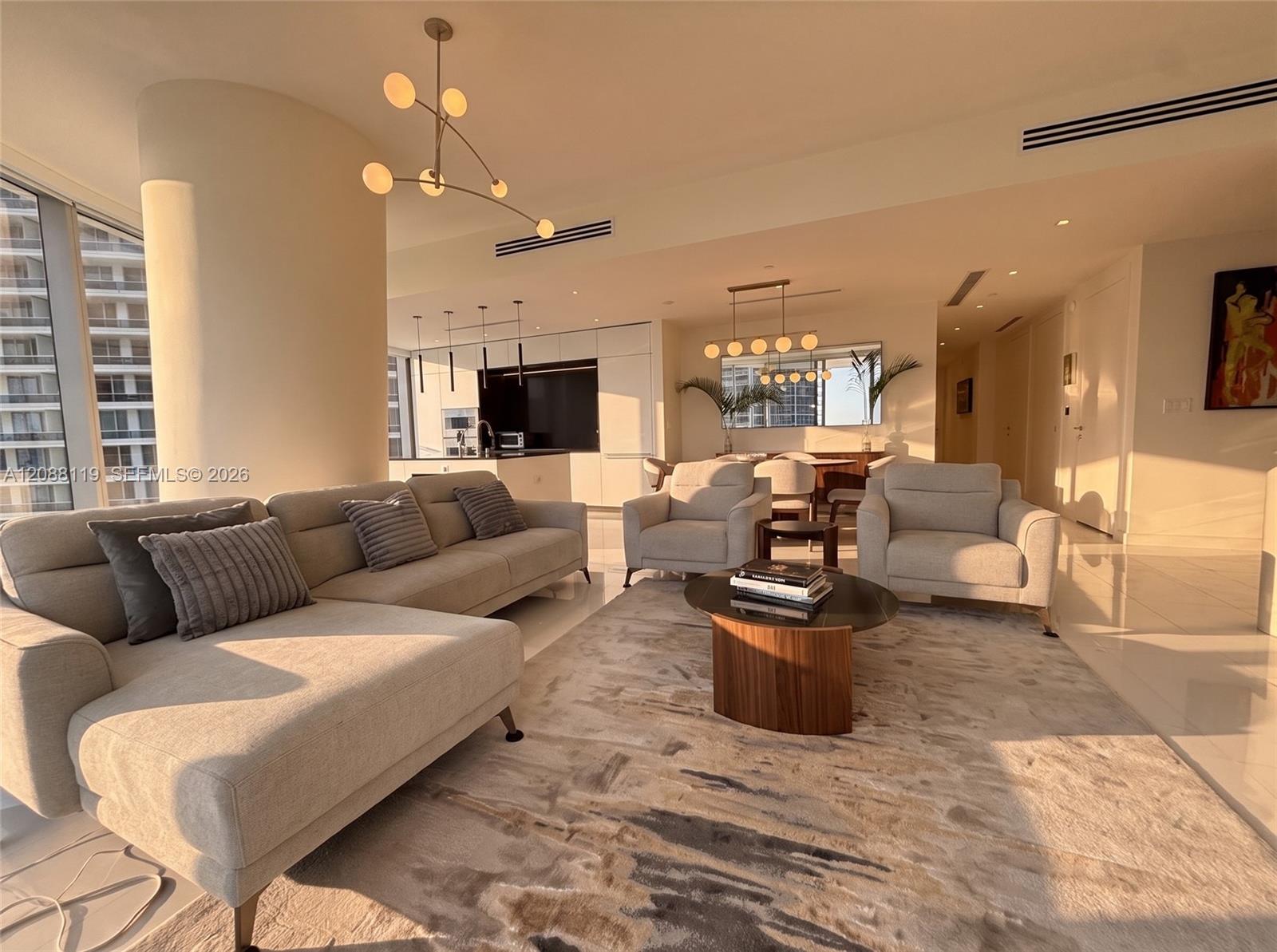 300 Biscayne Boulevard Way # 4007W