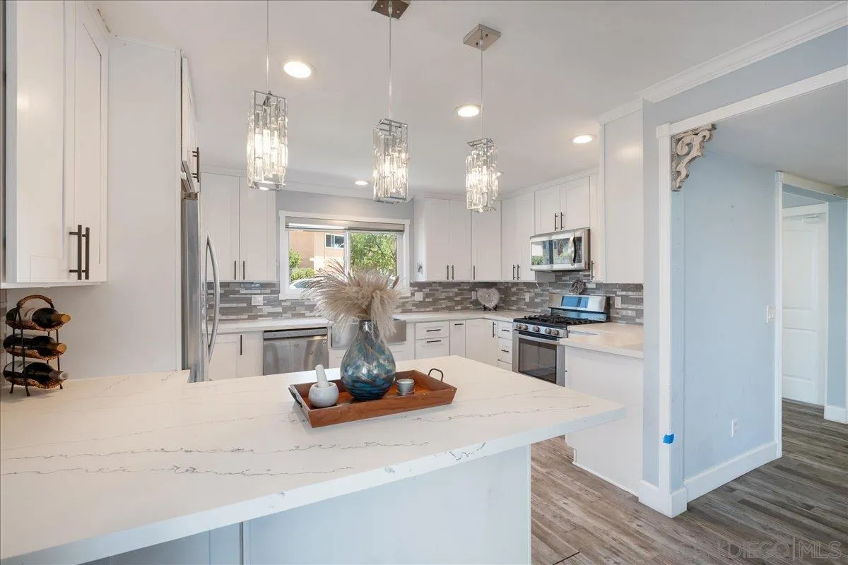 3834 Polaris Dr.