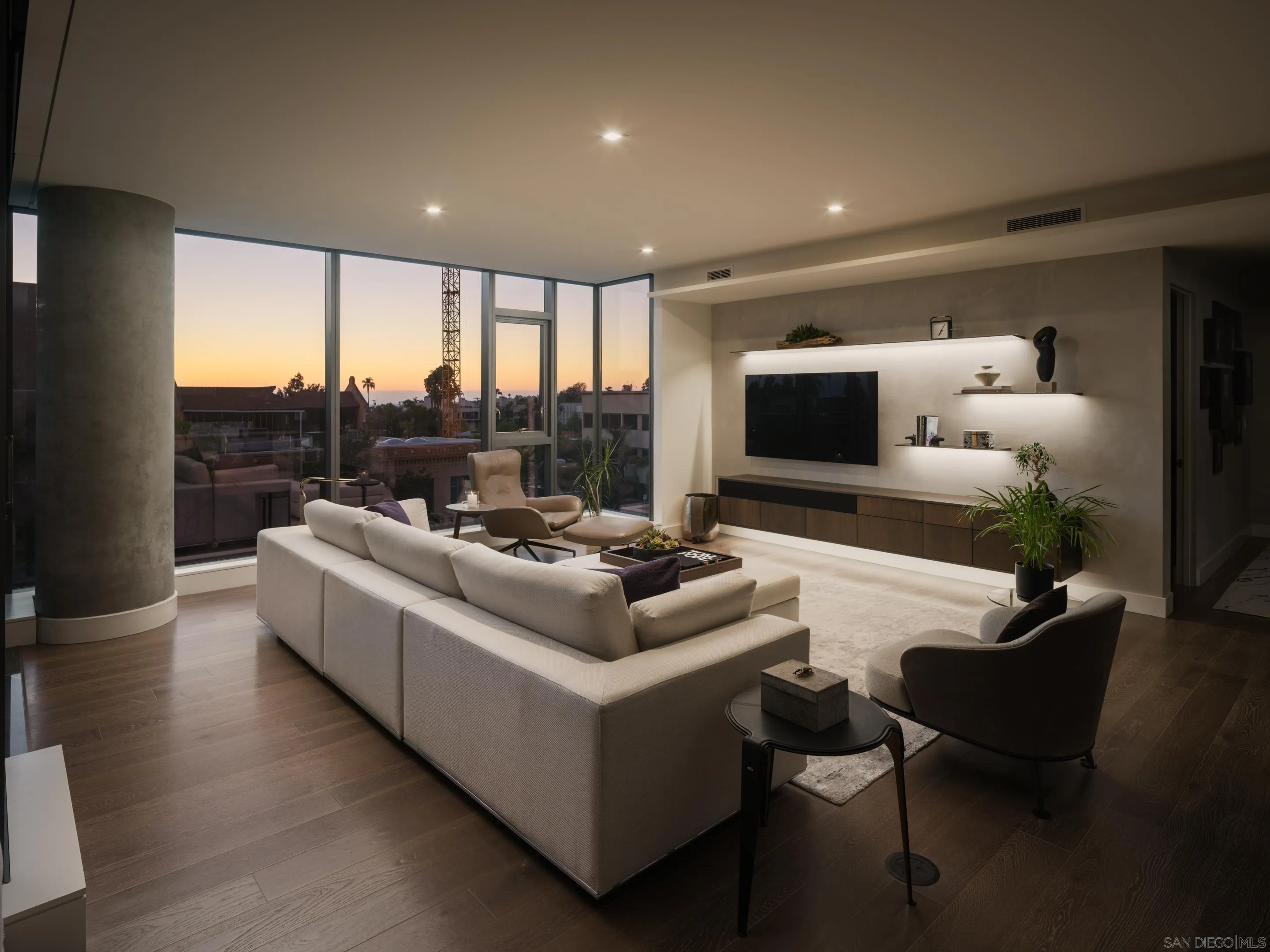 2855 5th Ave Unit 401