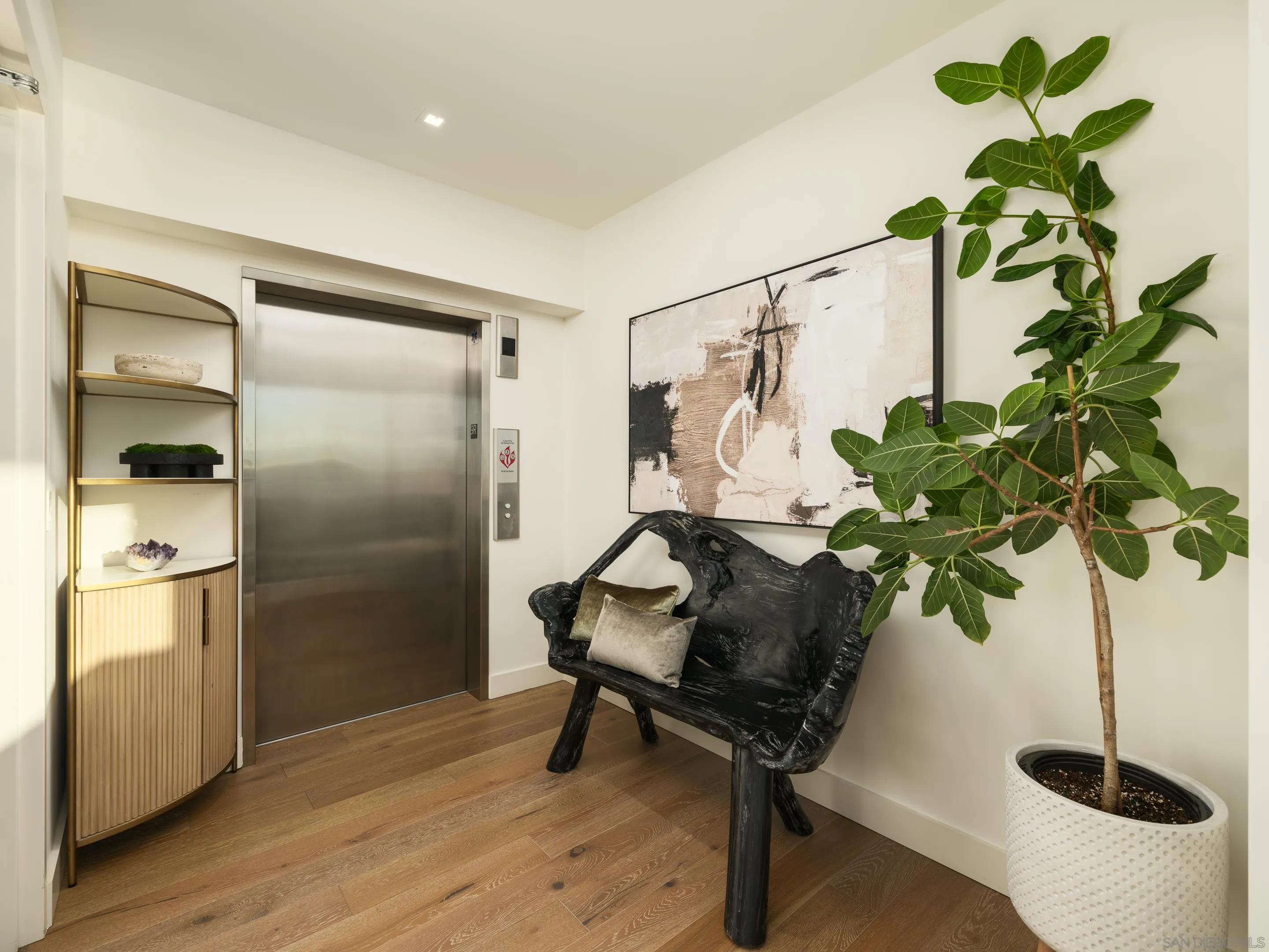 2855 5th Ave Unit 901