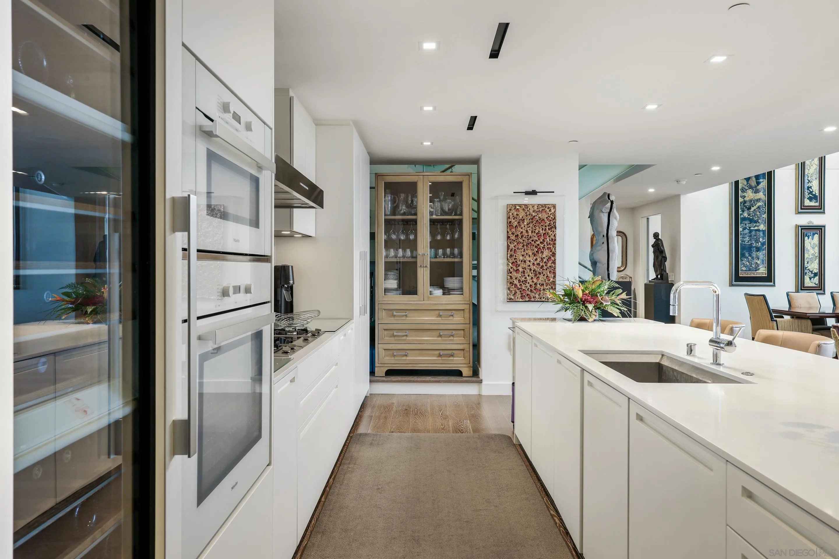 2855 5th Ave Unit 1302