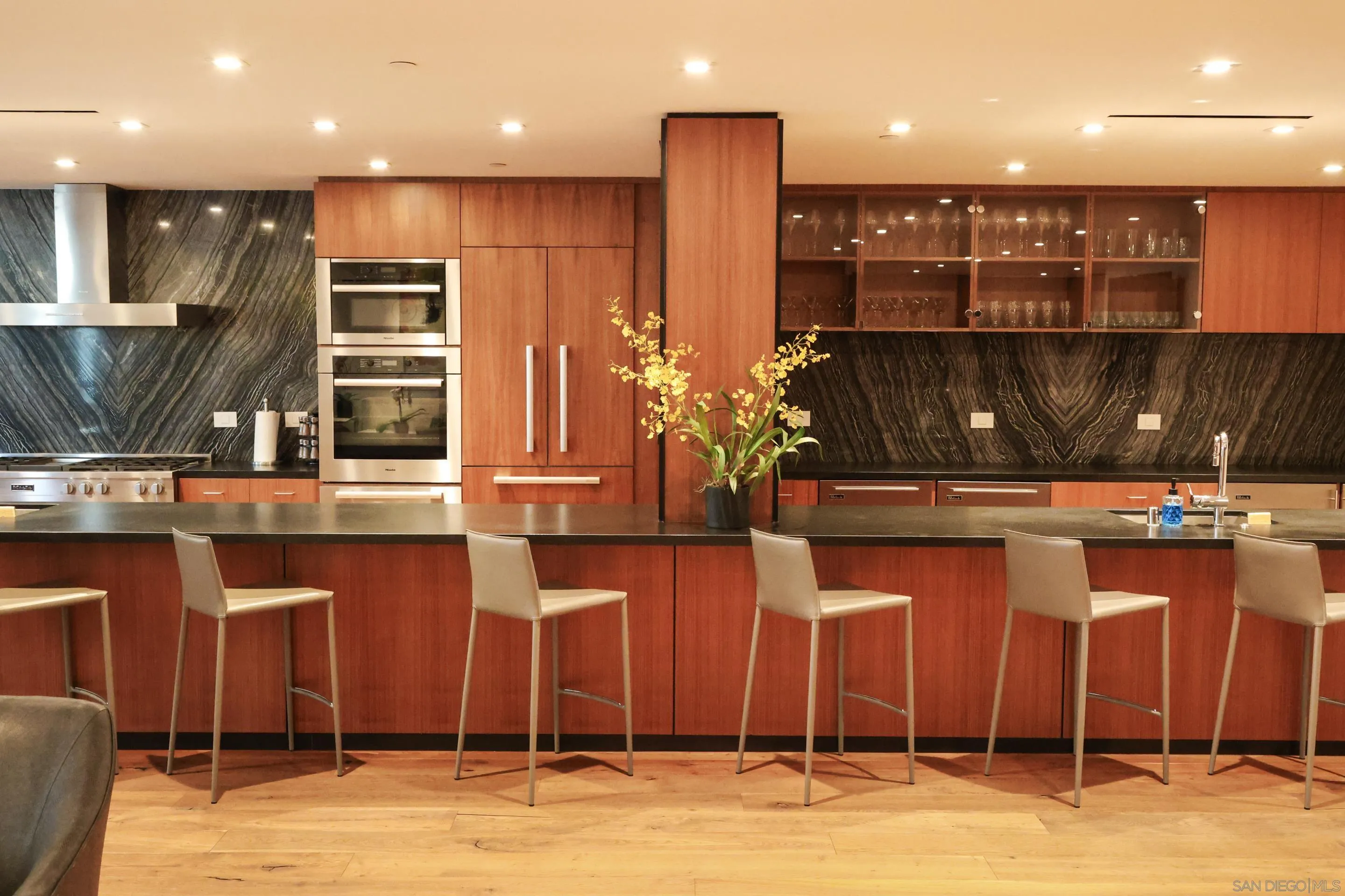 2855 5th Ave Unit 1302