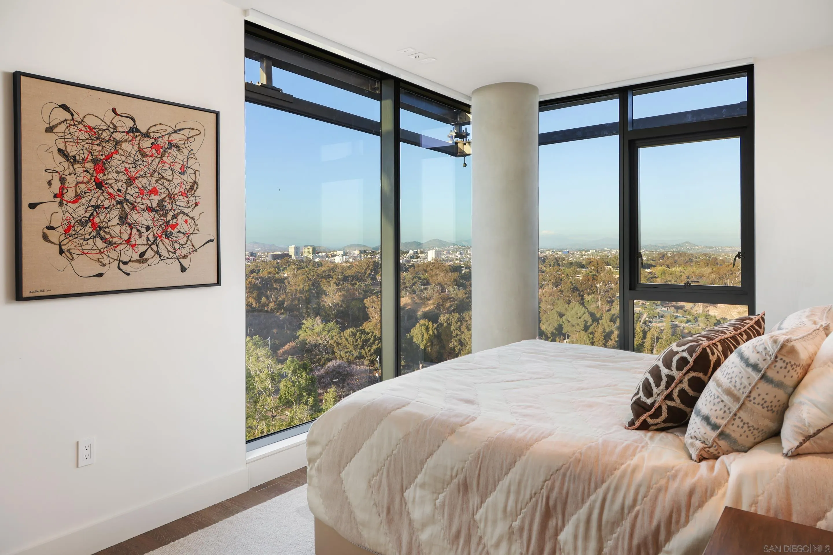 2855 5th Ave Unit 1302