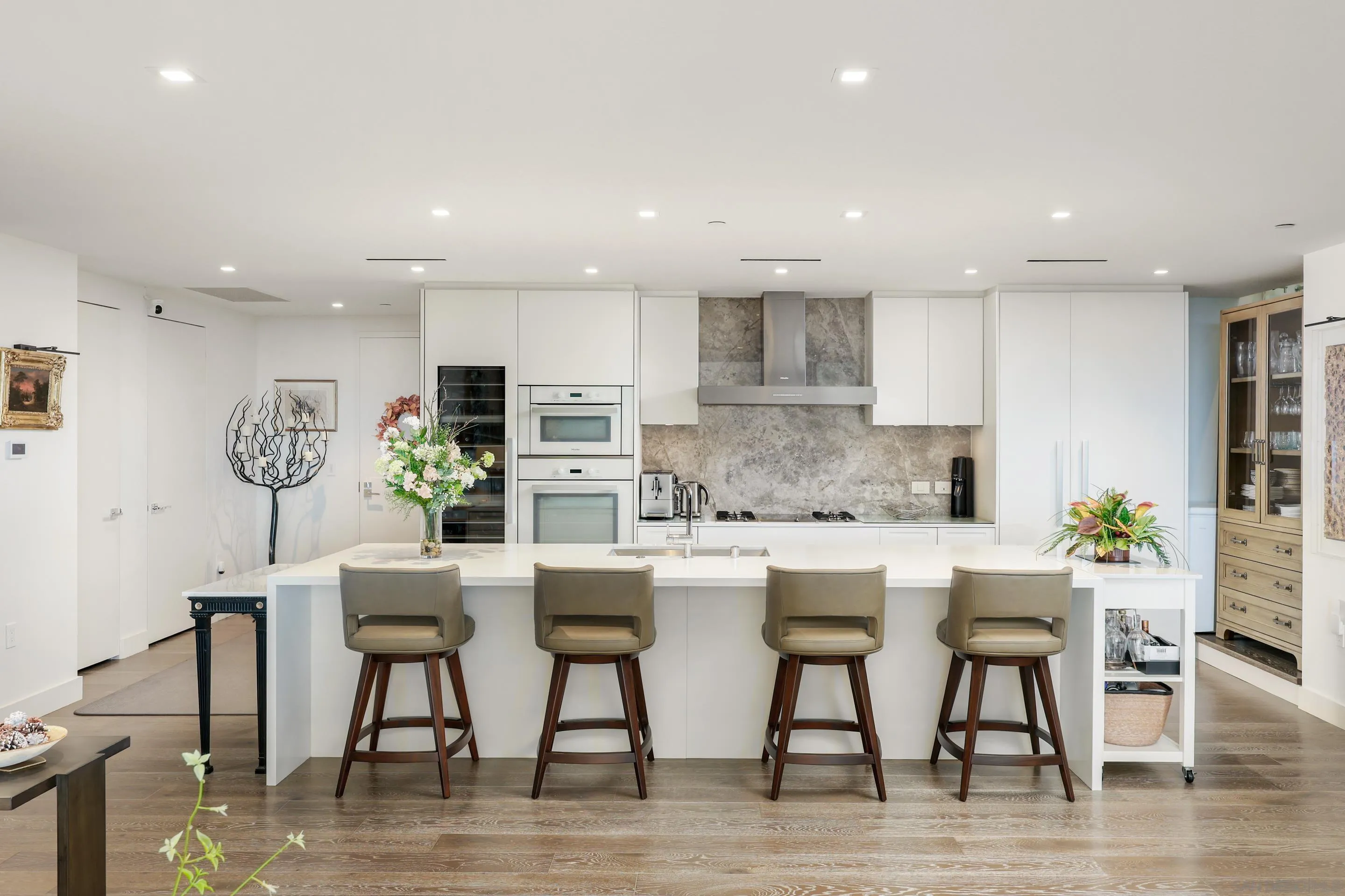 2855 5th Ave Unit 1302