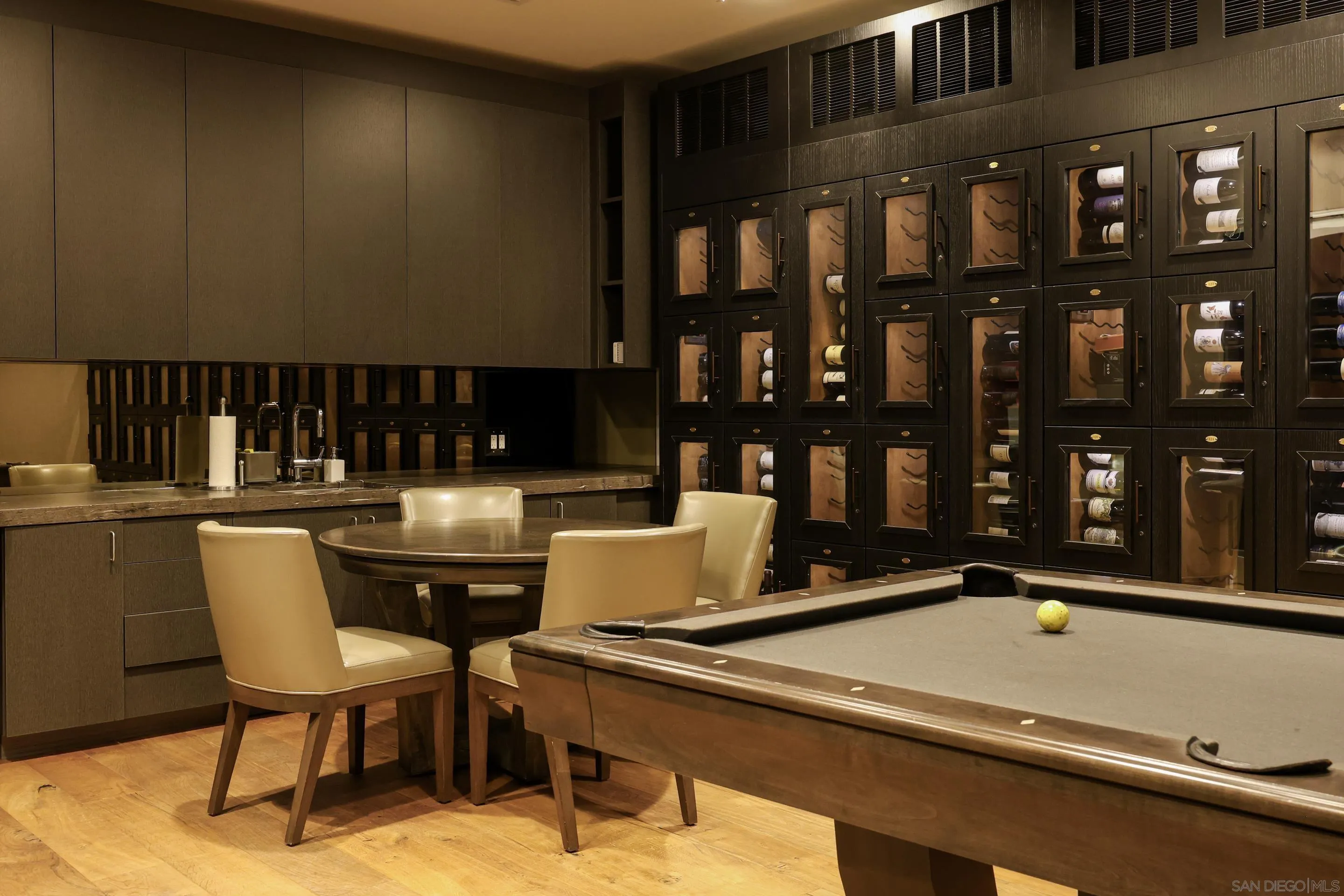 2855 5th Ave Unit 1302