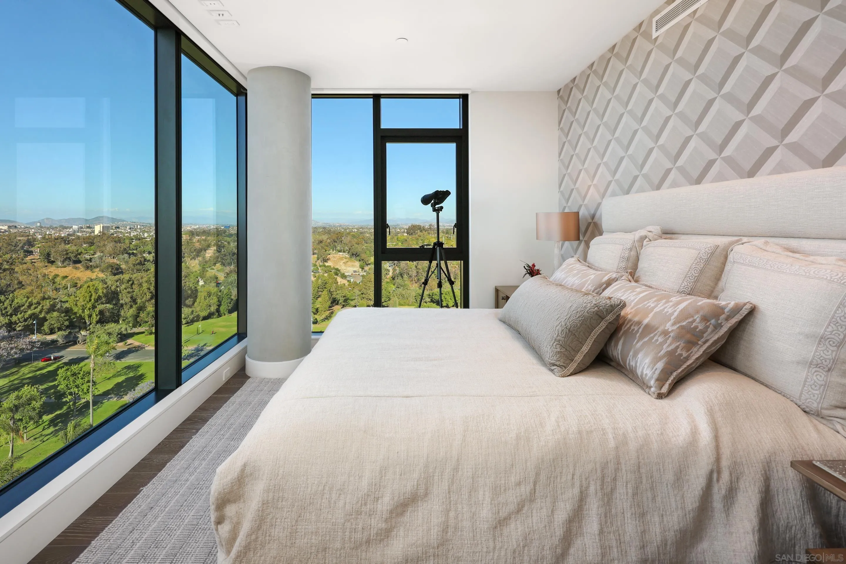 2855 5th Ave Unit 1302