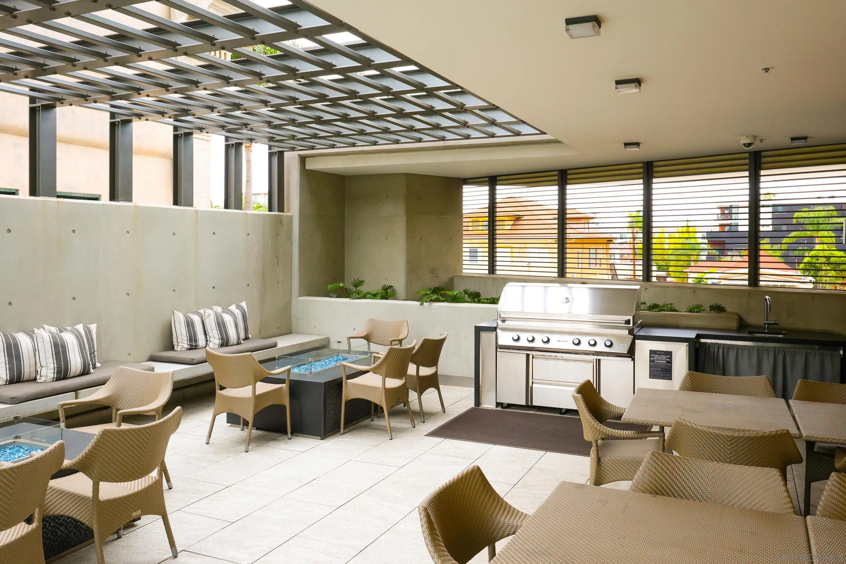 2855 5th Ave Unit 1302