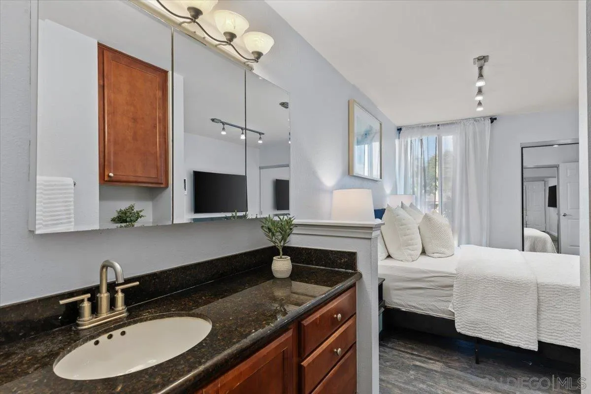 4860 Rolando Ct Unit Unit 2