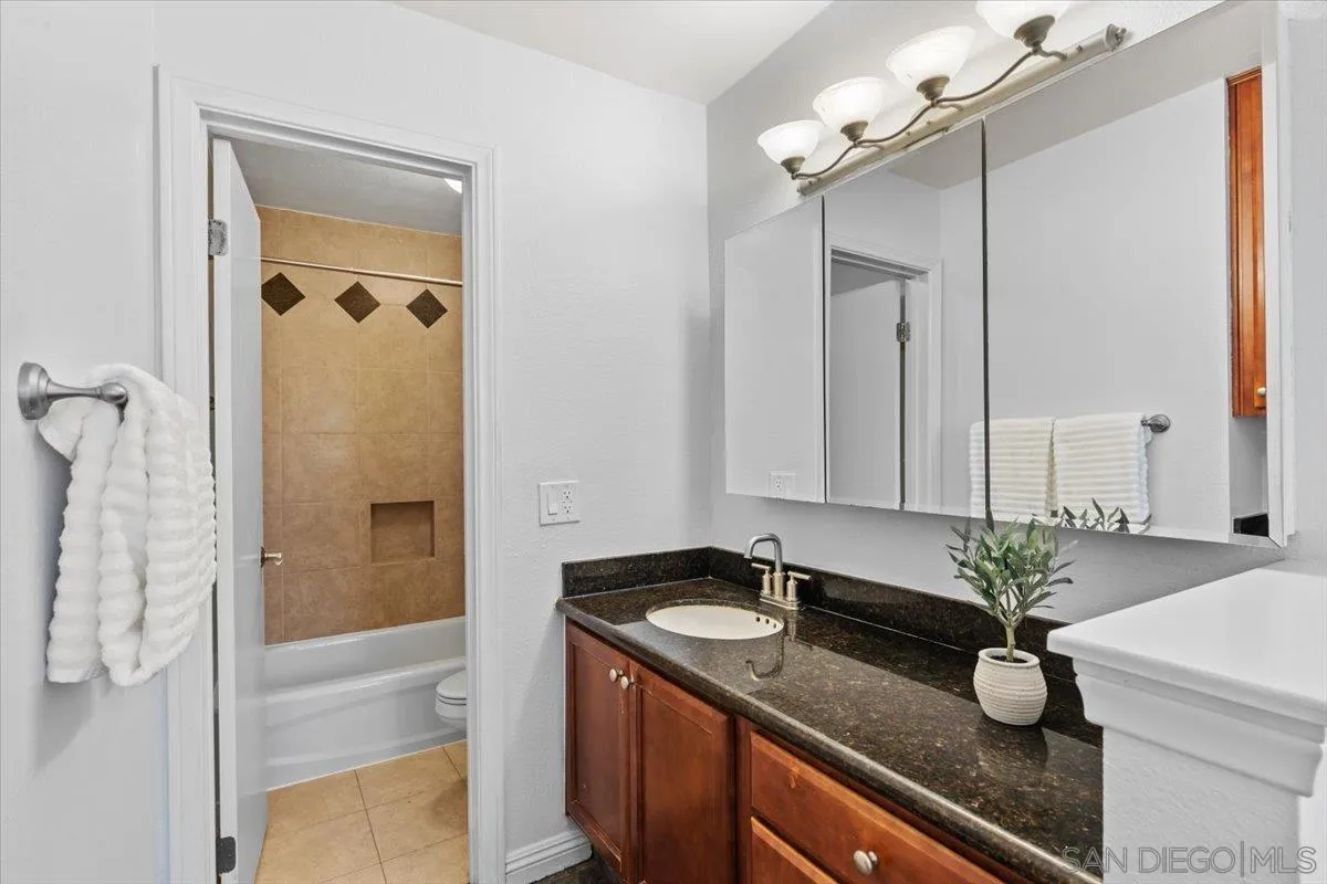 4860 Rolando Ct Unit Unit 2