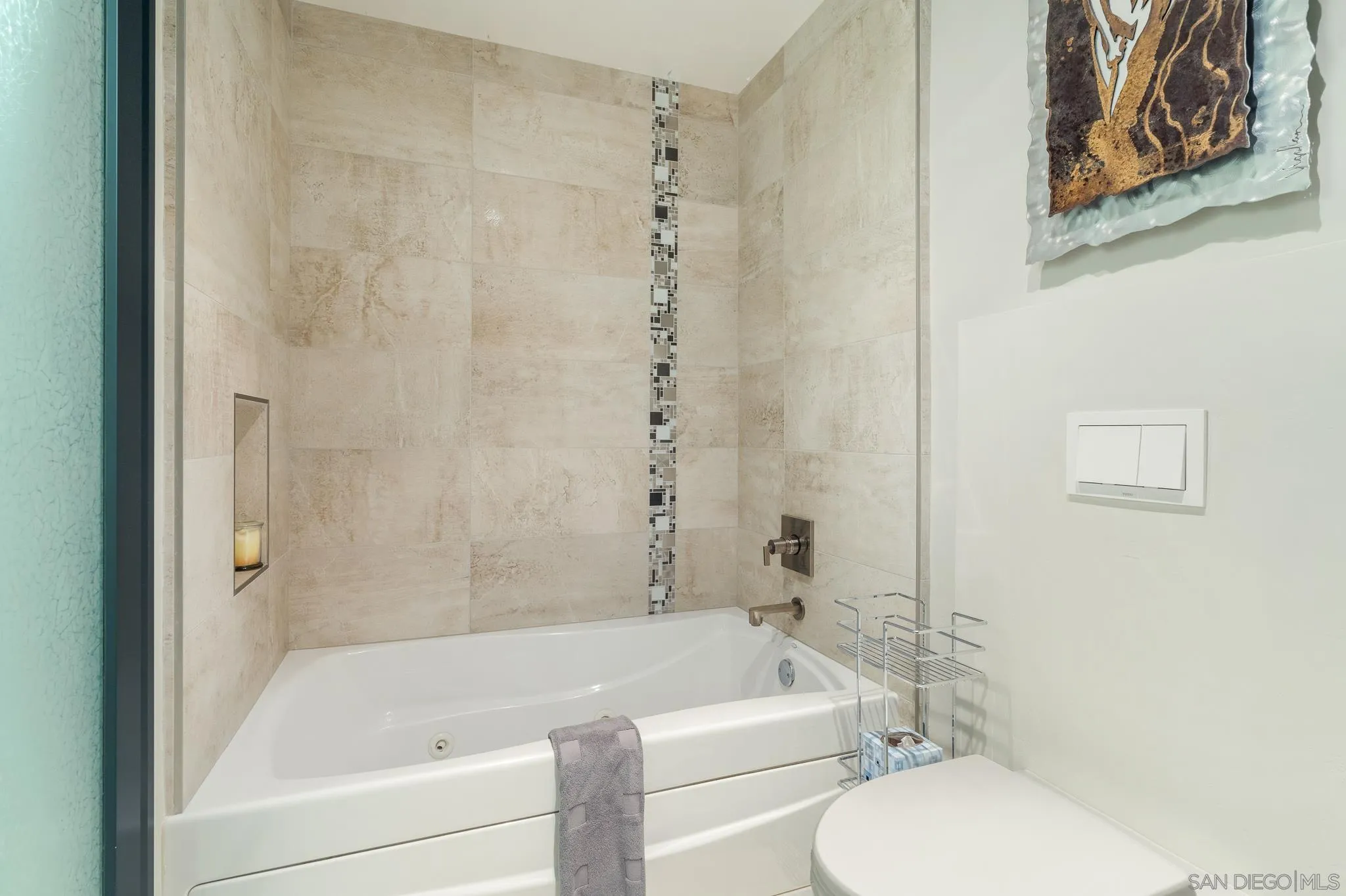 500 W Harbor Dr Unit 1303