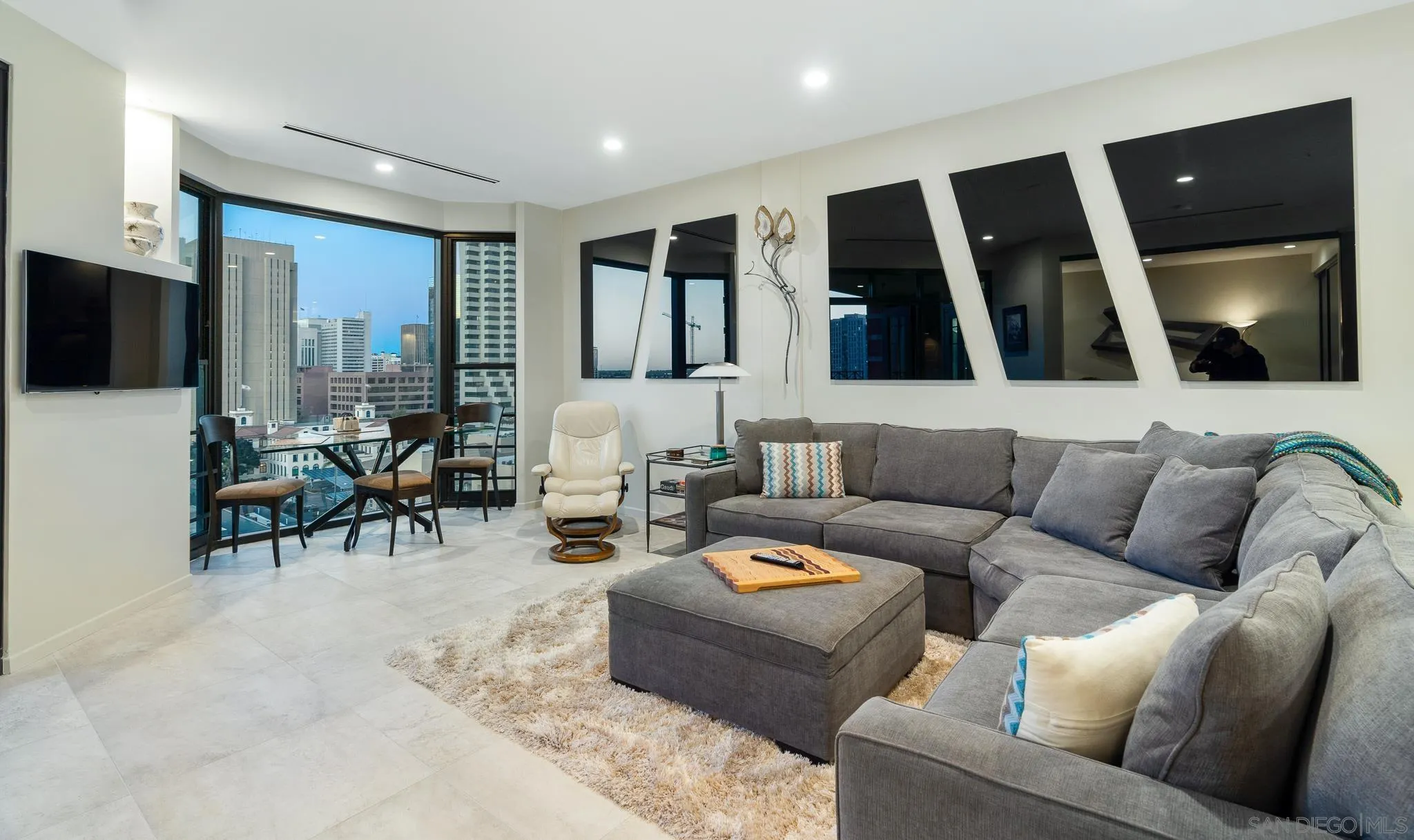 500 W Harbor Dr Unit 1303