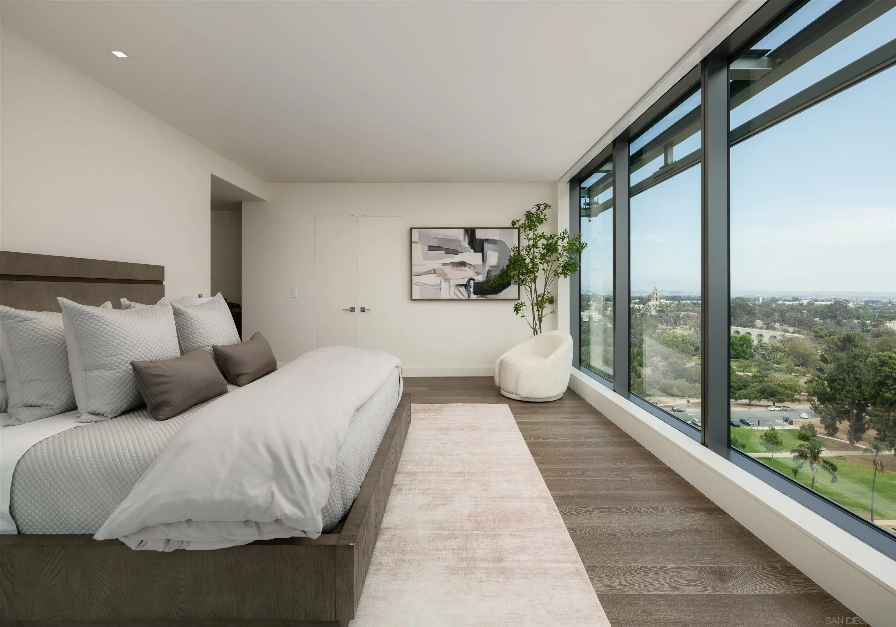 2855 5th Ave Unit 1304