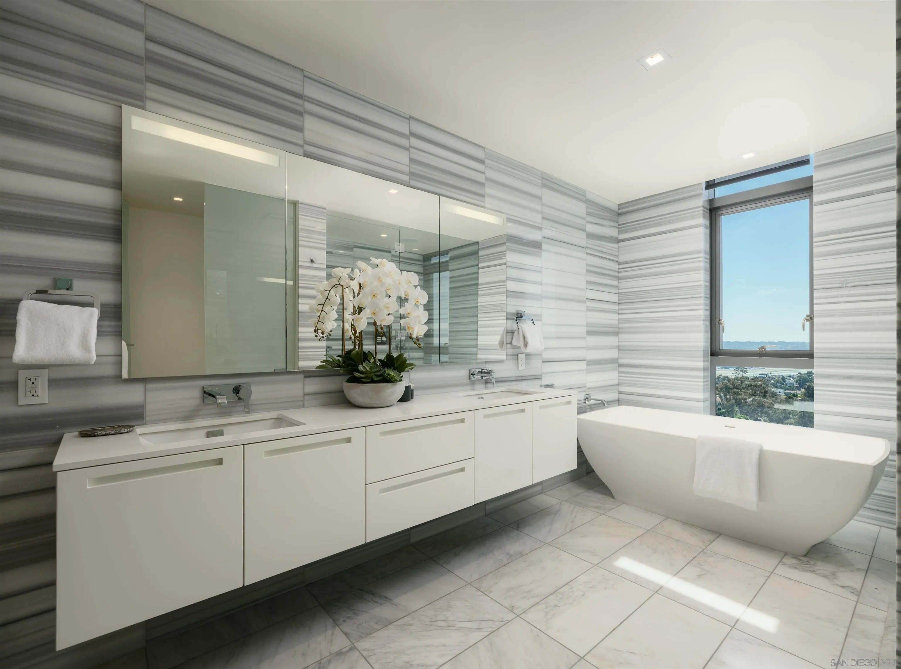 2855 5th Ave Unit 1304