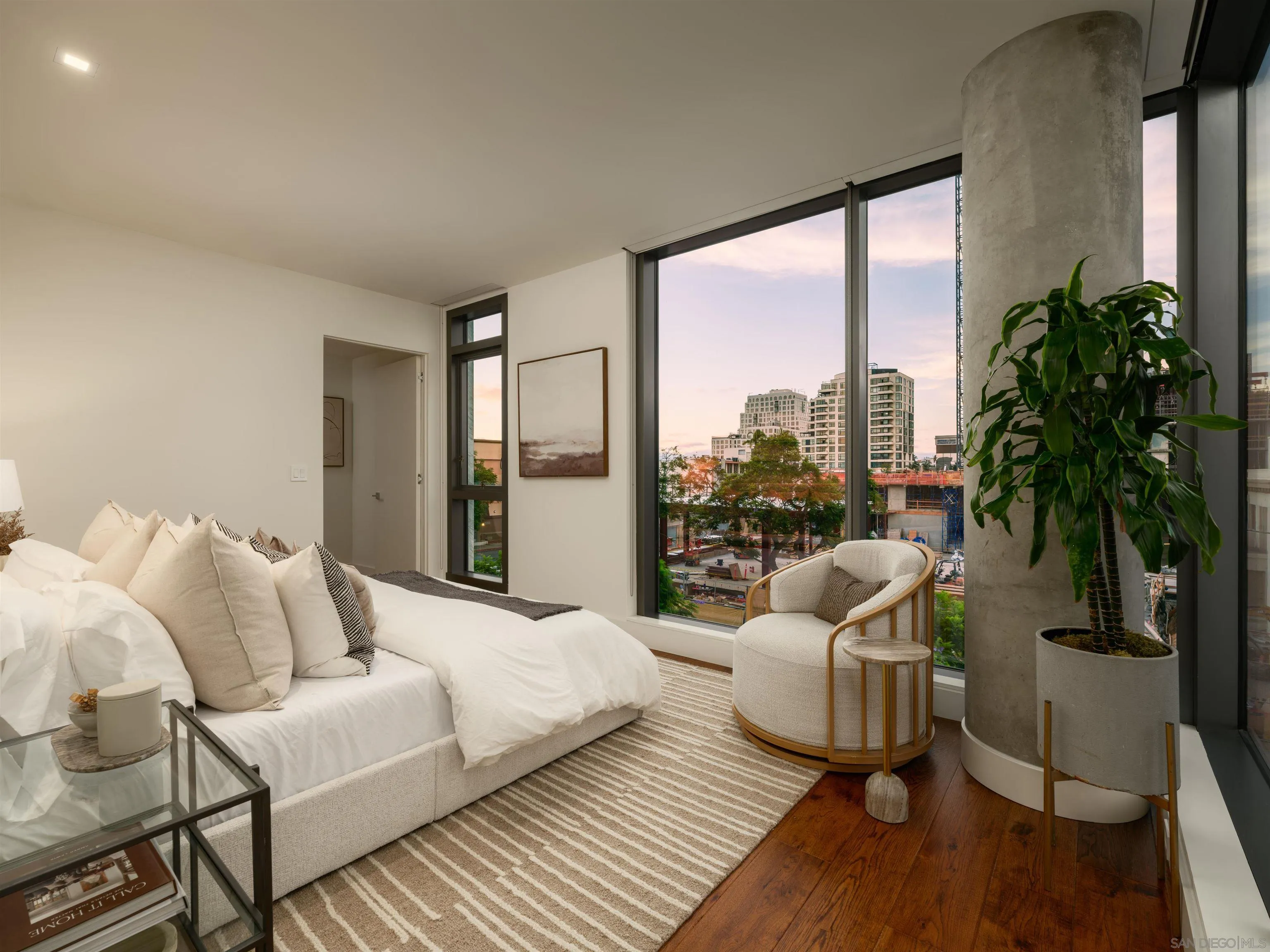 2855 5th Ave Unit 302