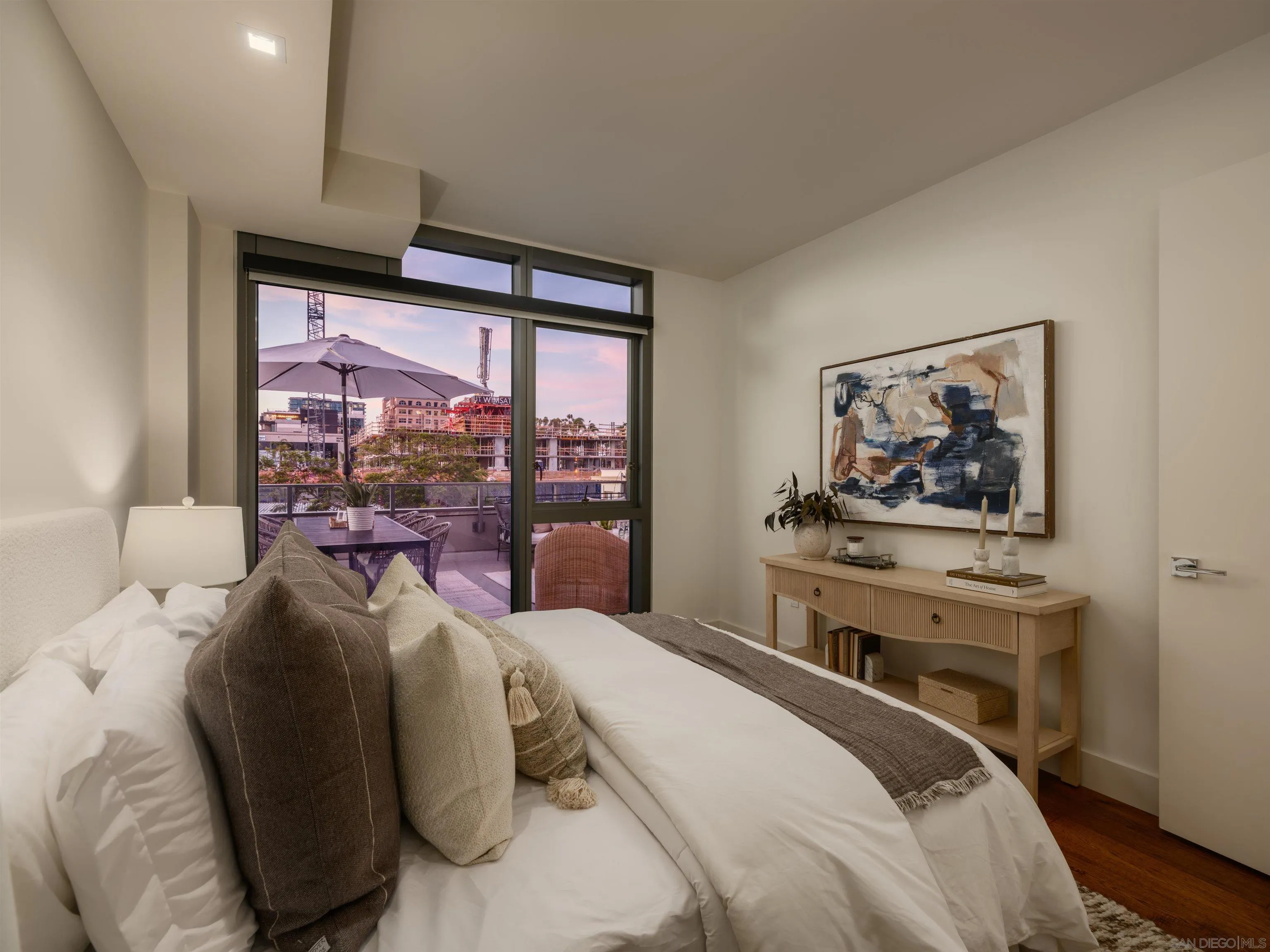 2855 5th Ave Unit 302