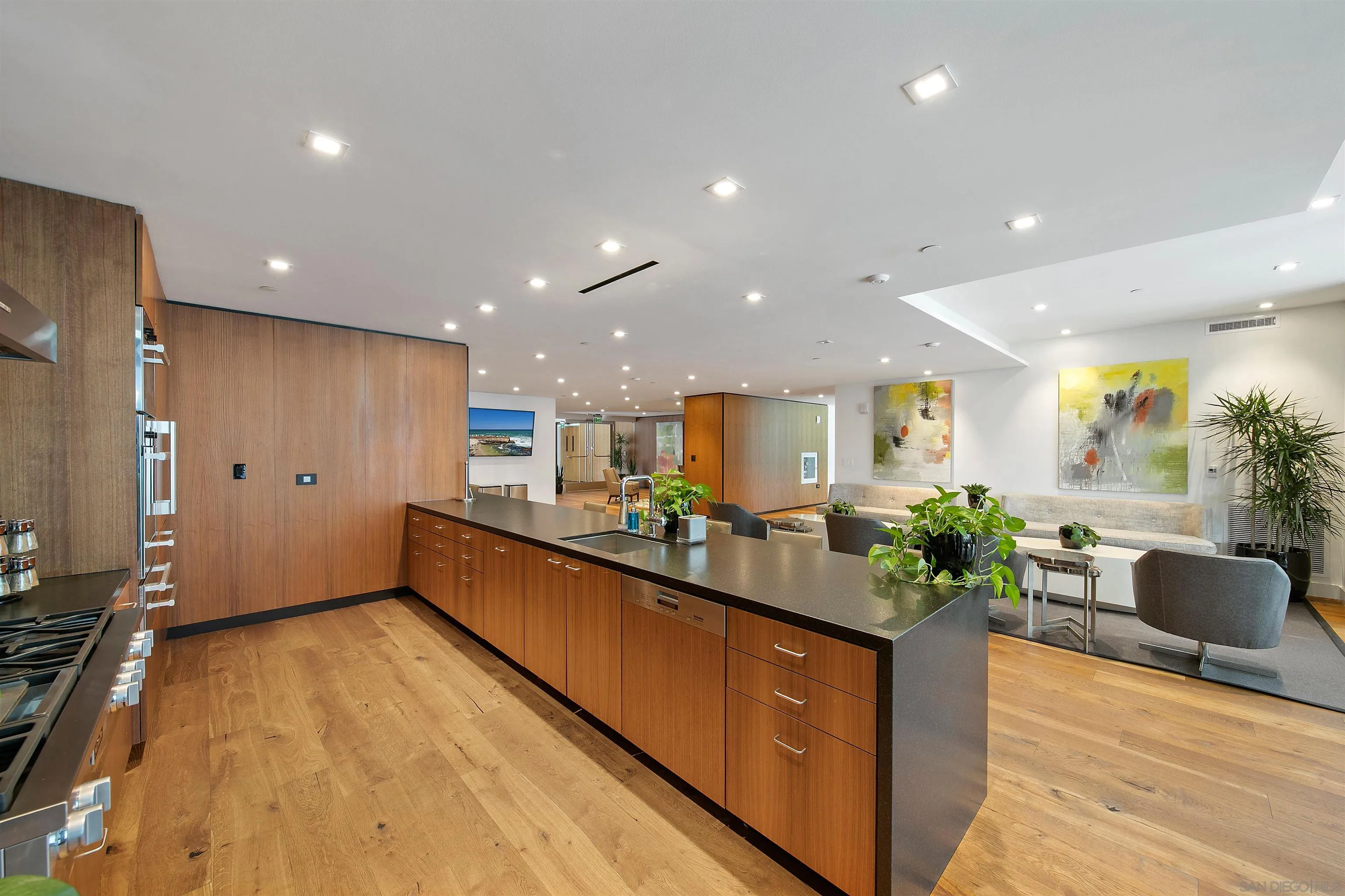 2855 5th Ave Unit 302