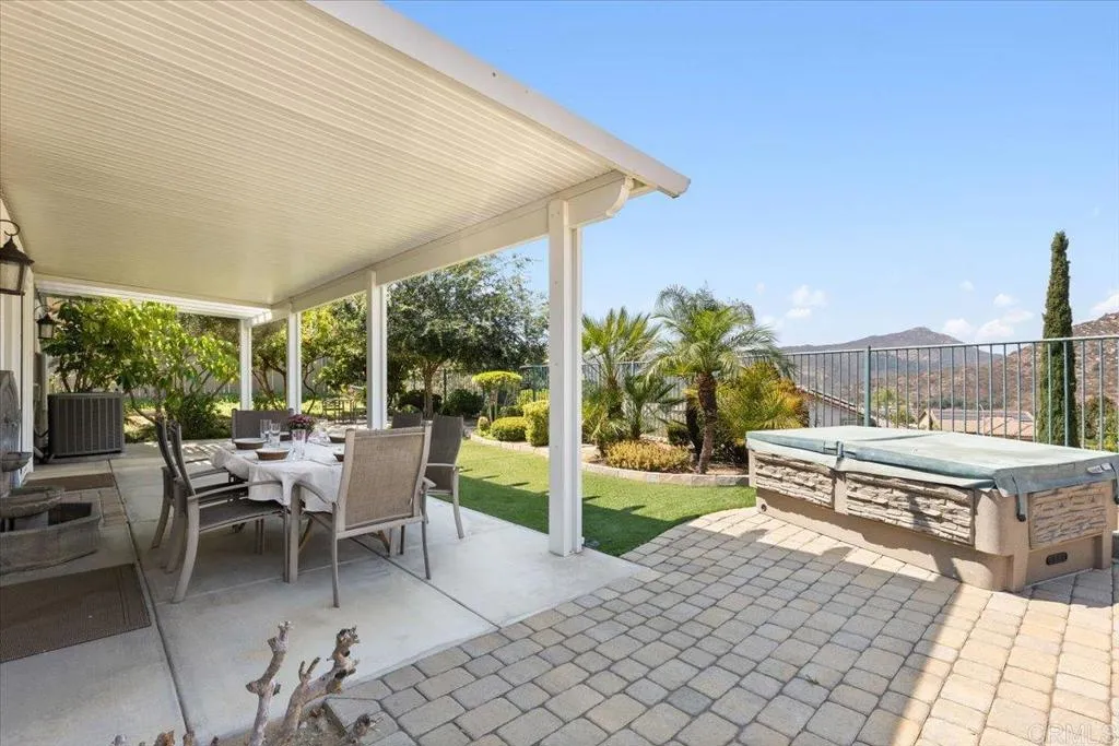 3206 Meadow Creek Lane