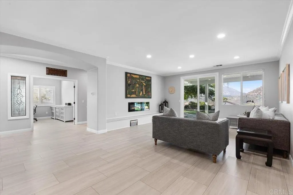 3206 Meadow Creek Lane