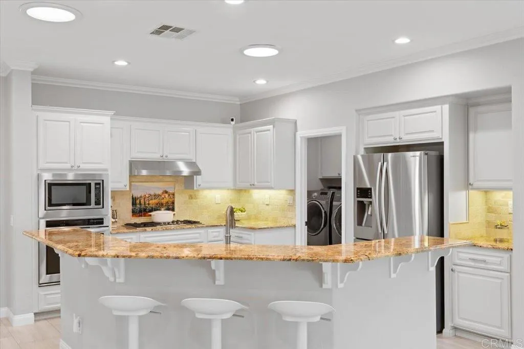 3206 Meadow Creek Lane