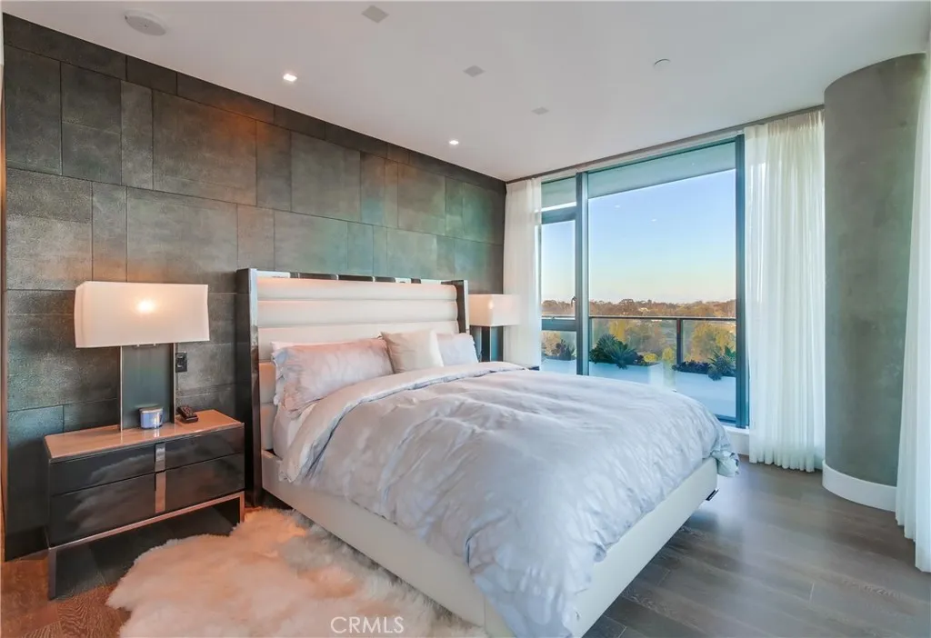 2855 5th Avenue Unit 703