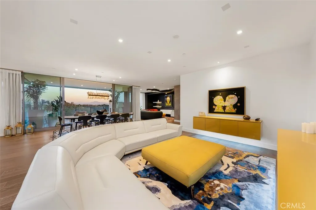 2855 5th Avenue Unit 703