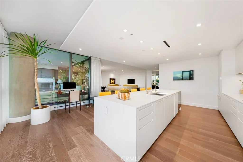 2855 5th Avenue Unit 703