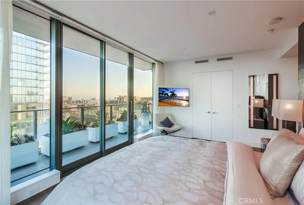 2855 5th Avenue Unit 703