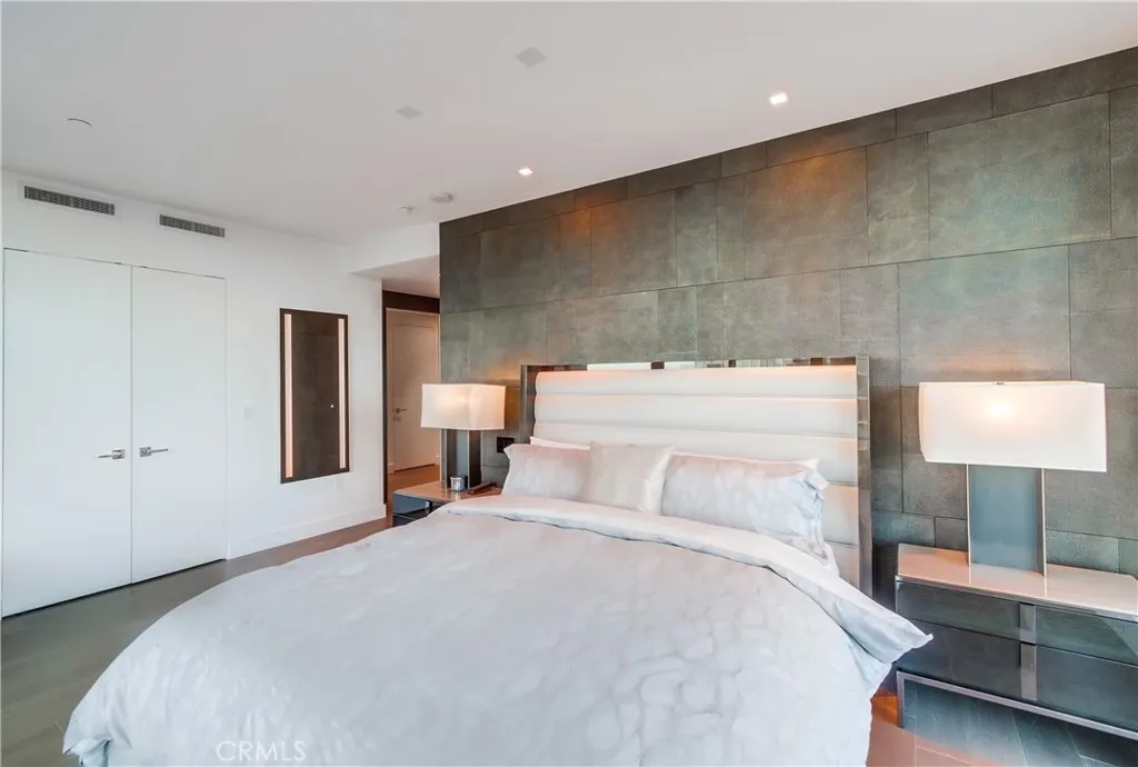 2855 5th Avenue Unit 703