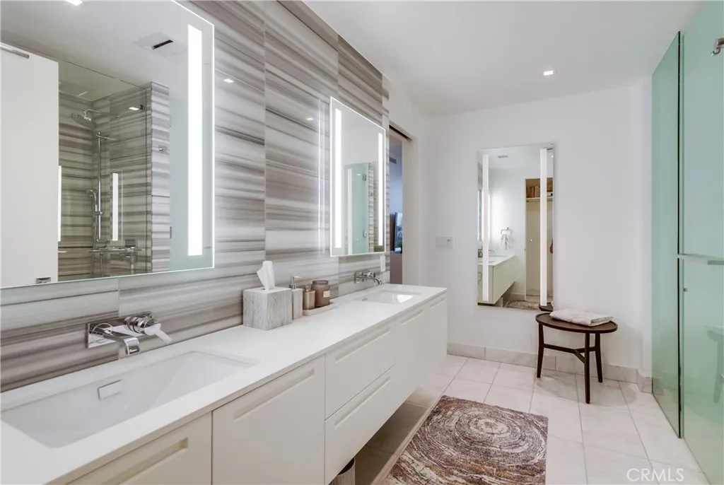 2855 5th Avenue Unit 703