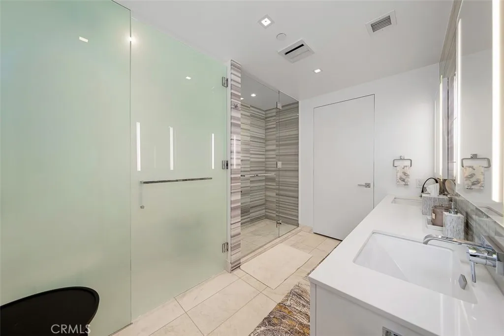 2855 5th Avenue Unit 703