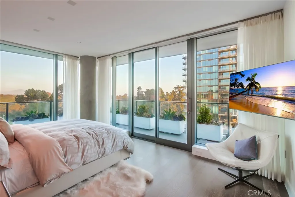 2855 5th Avenue Unit 703