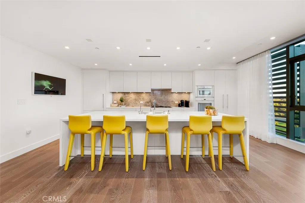 2855 5th Avenue Unit 703