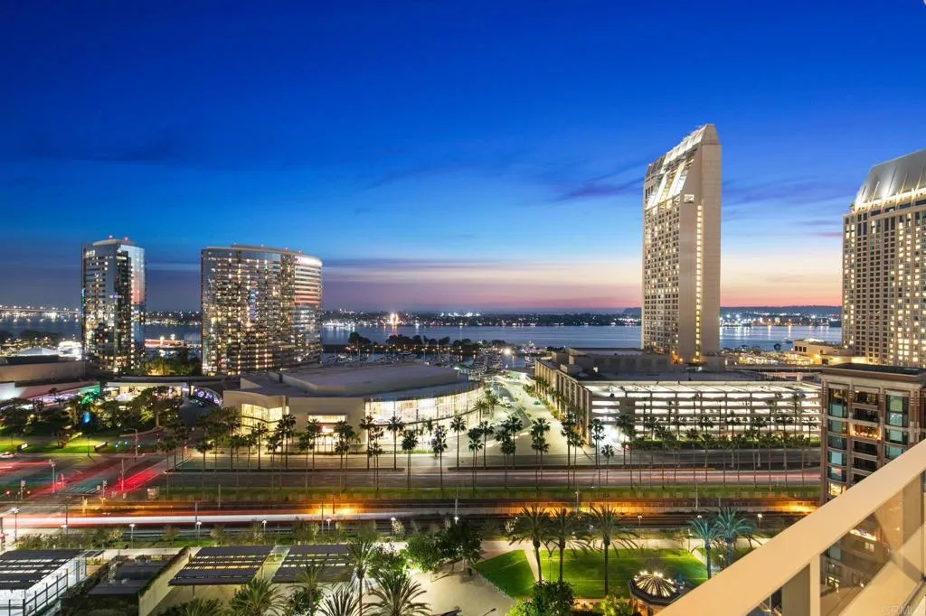 550 Front Street Unit 1401