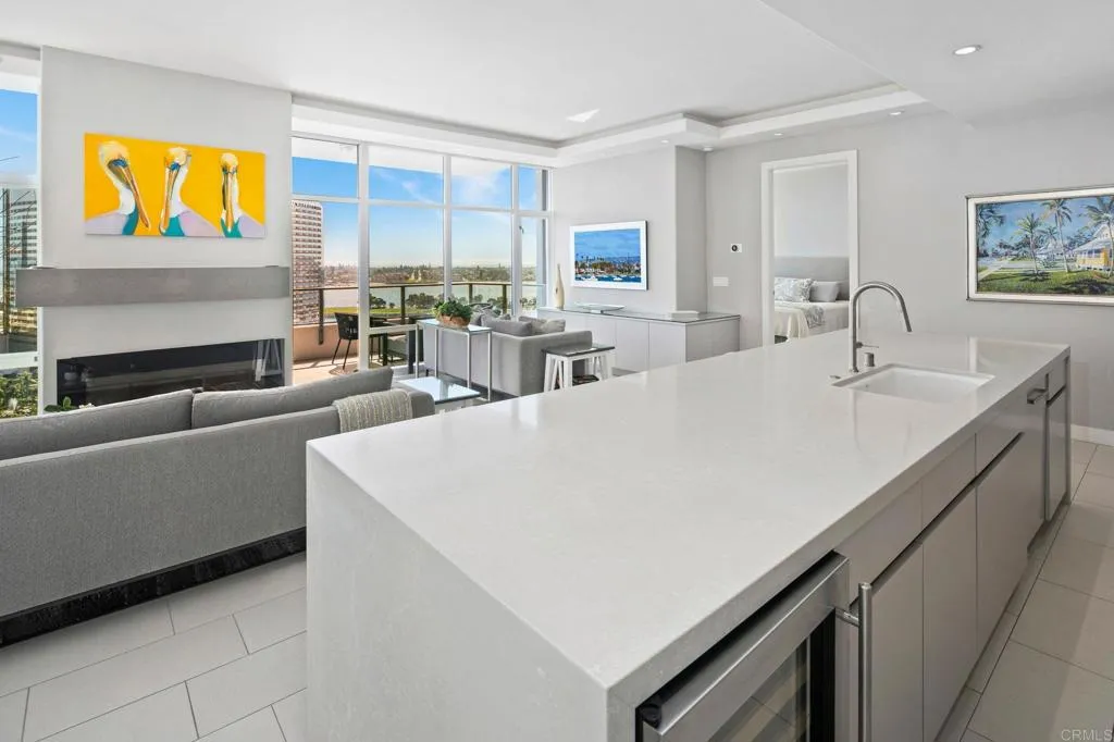 550 Front Street Unit 1401