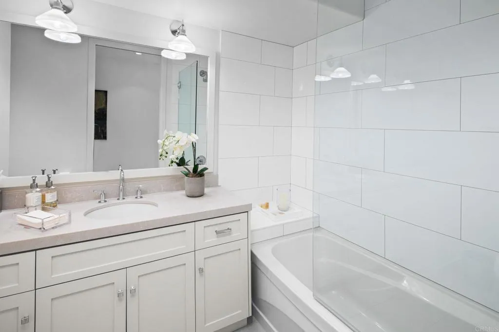 550 Front Street Unit 1401