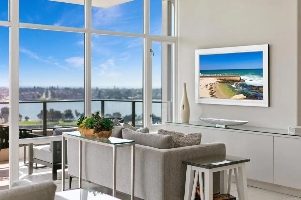 550 Front Street Unit 1401