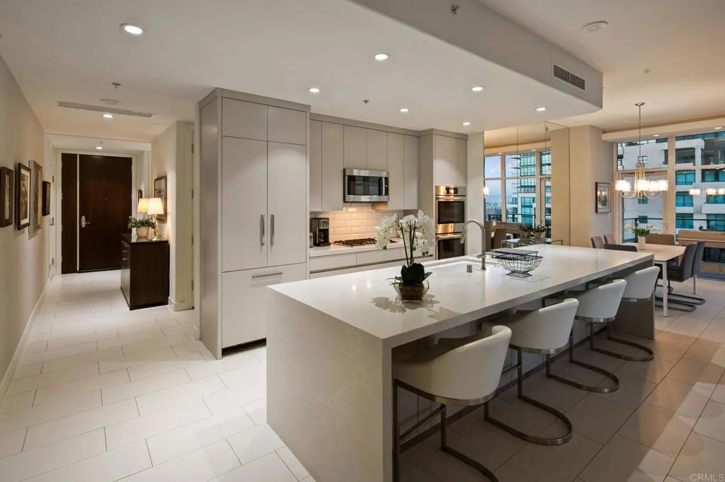 550 Front Street Unit 1401