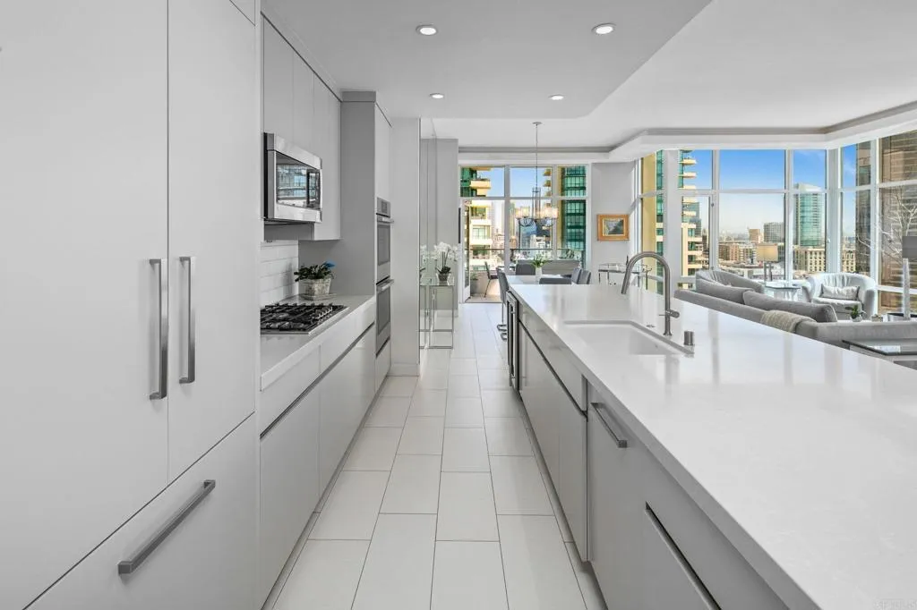 550 Front Street Unit 1401