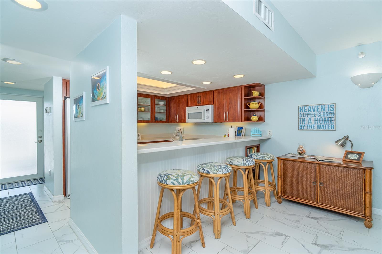 7466 PALM ISLAND DR #2913