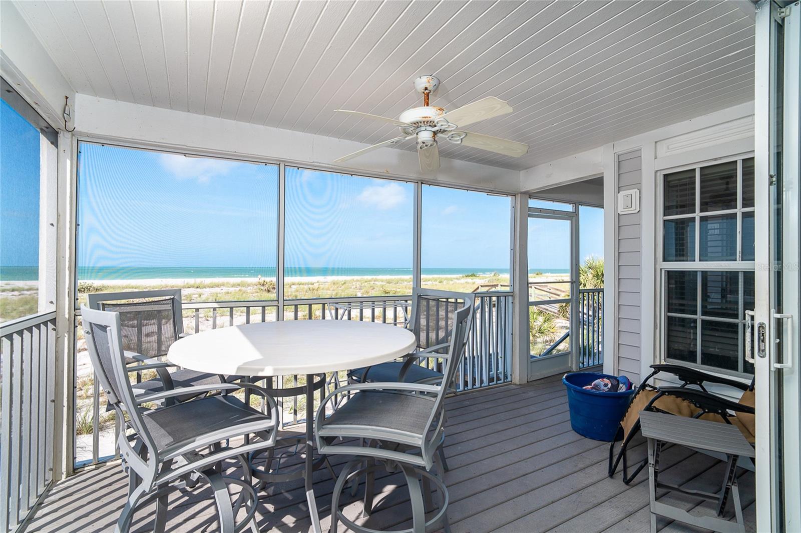 7466 PALM ISLAND DR #2913